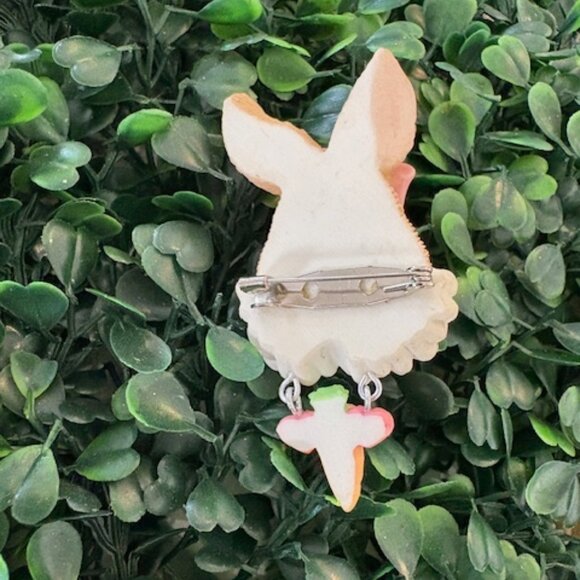 Vintage "My Blushings Bunnies" Pin - Picture 2 of 2